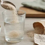 Psyllium c est quoi : tégument blond dans l’eau, transit et précautions